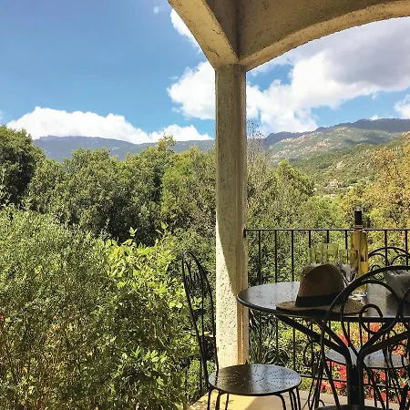Two-bedroom Holiday In Vecchio * Porto-Vecchio (Corsica)