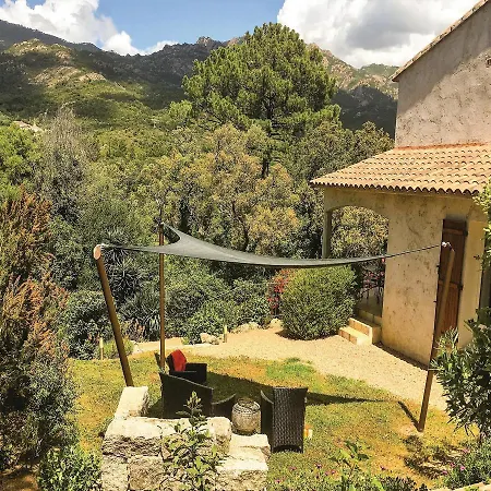 Casa de Férias Two-bedroom Holiday In Vecchio Porto-Vecchio (Corsica)